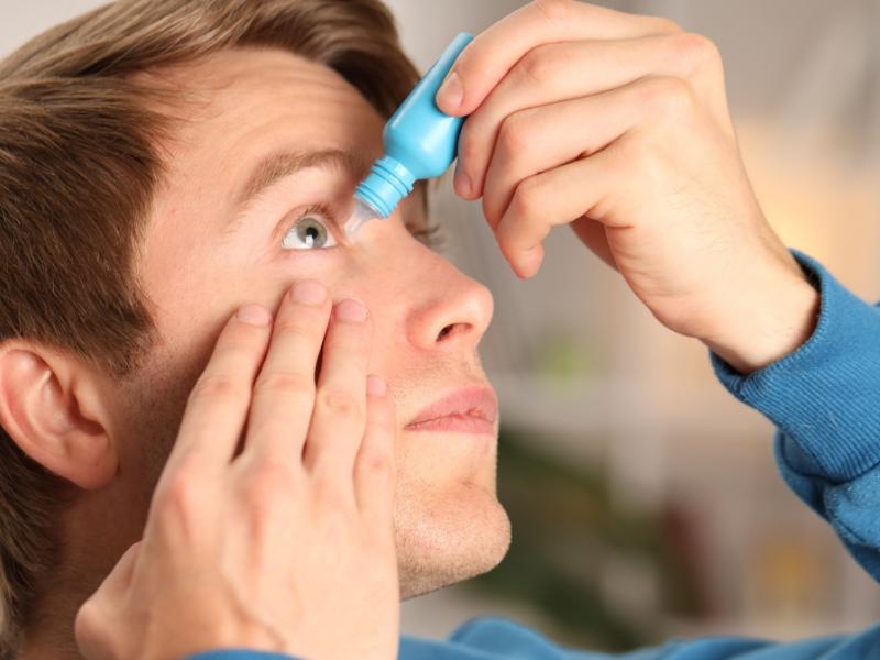 Colírio para ceratocone existe? Entenda o que a ciência já comprovou