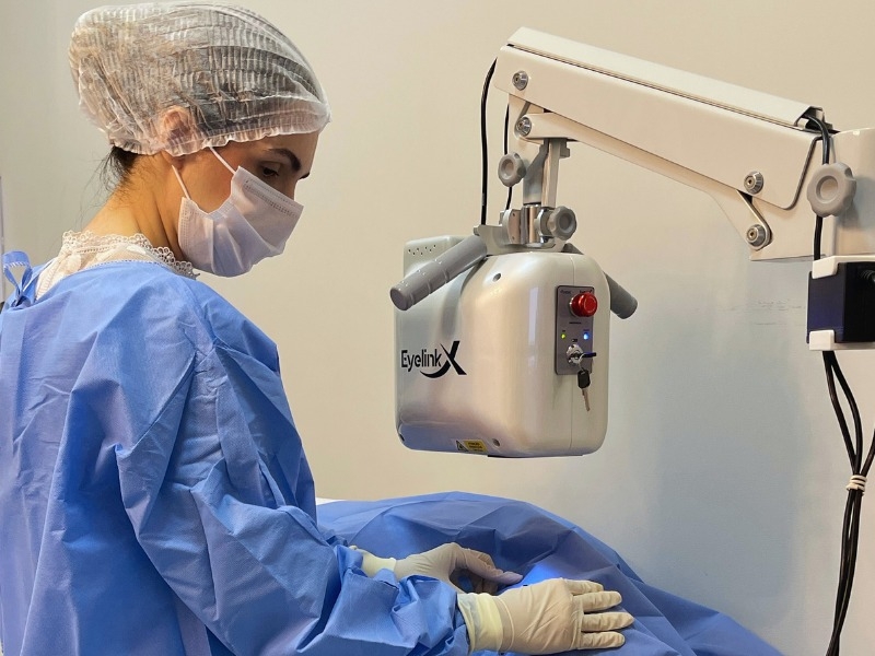 Crosslinking Para Ceratocone